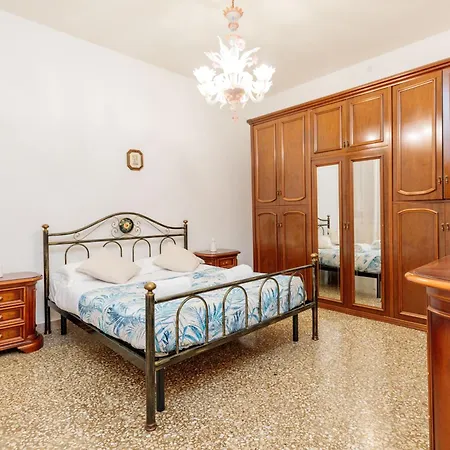 Tipica Casa Veneziana A 15 Minuti Dal Centro Ac E Fast Wifi アパート